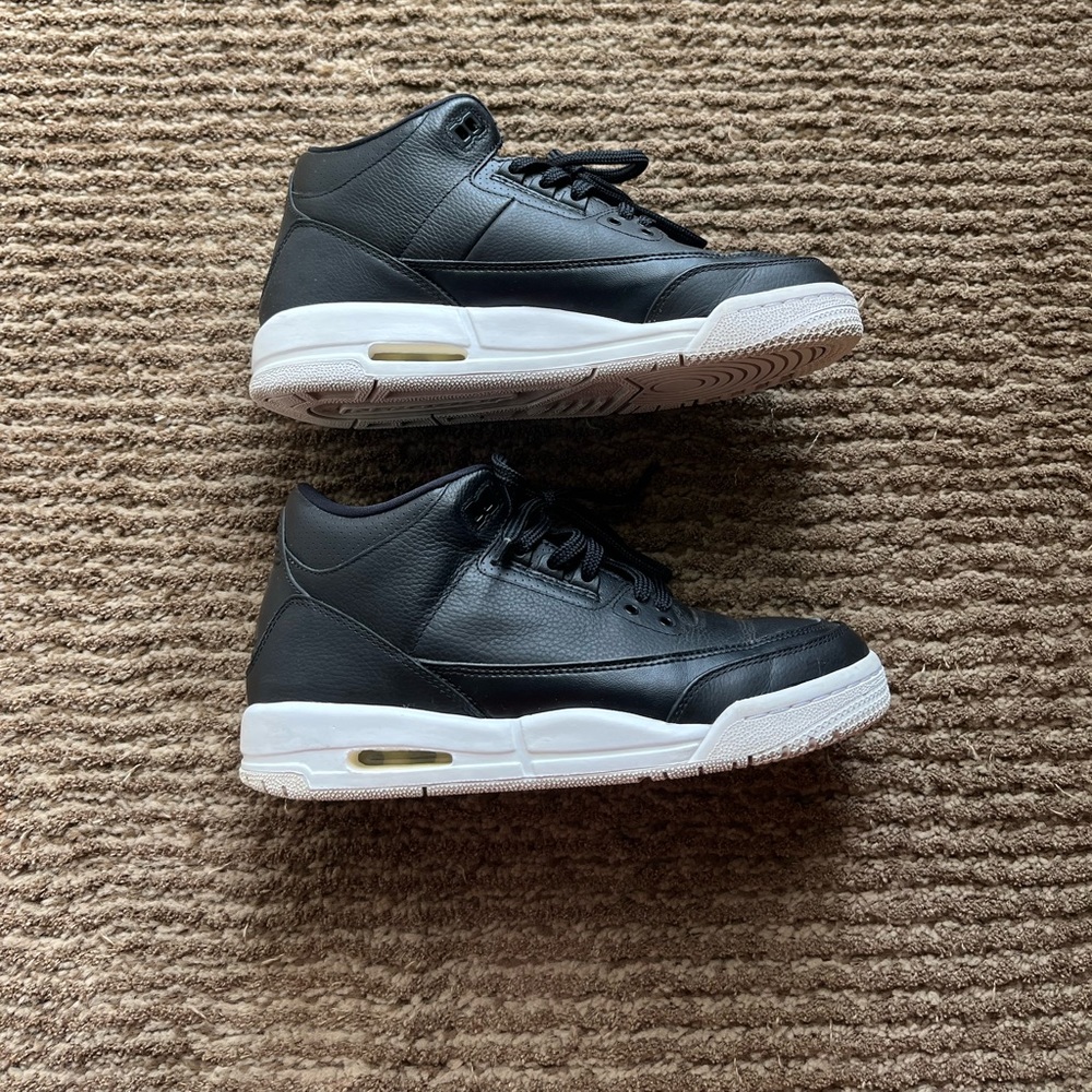 Air Jordan 3 Retro Cyber Monday